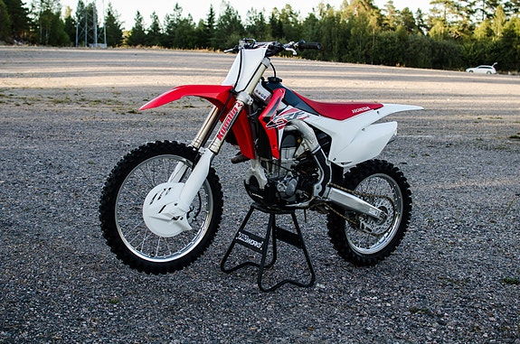 Honda CRF450R 6 of 10