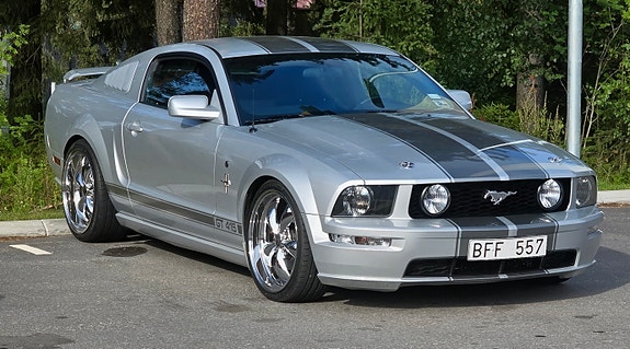 Ford Mustang 11 of 11