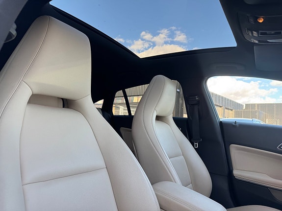Mercedes-Benz CLA220 d 6 of 14