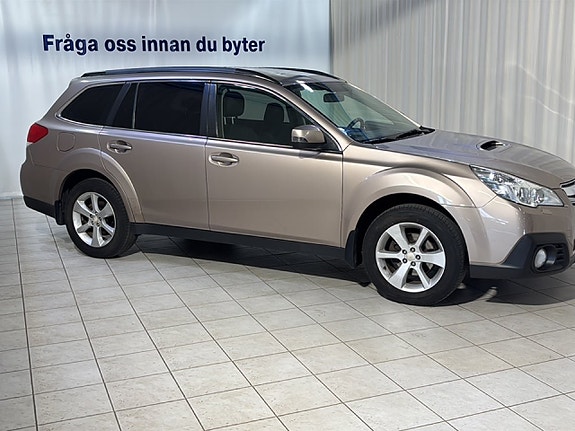 Subaru Outback 2 of 16