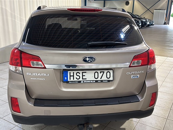 Subaru Outback 6 of 16