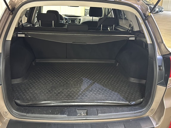 Subaru Outback 7 of 16