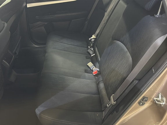 Subaru Outback 9 of 16