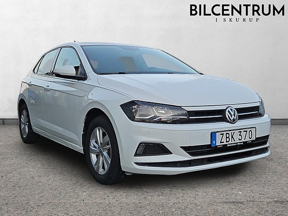 Volkswagen Polo 2 of 8