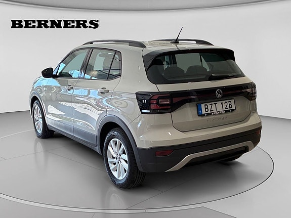 Volkswagen T-Cross 3 of 15