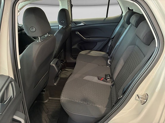 Volkswagen T-Cross 11 of 15