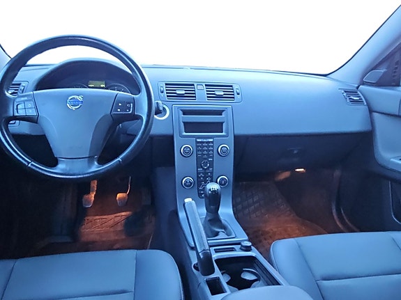 Volvo V50 5 of 8