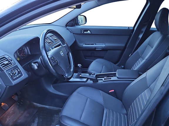 Volvo V50 6 of 8