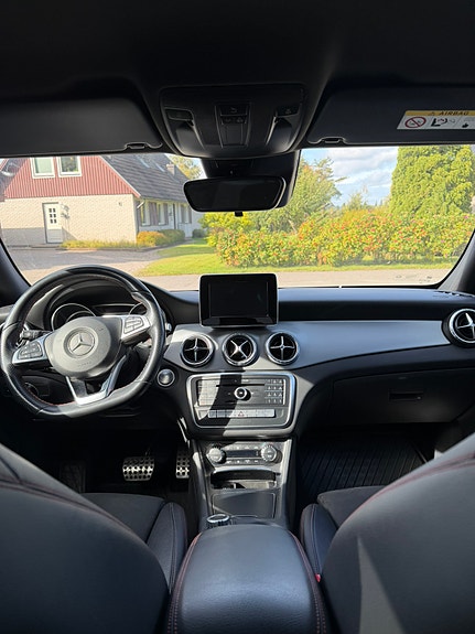 Mercedes-Benz CLA220 d 6 of 10