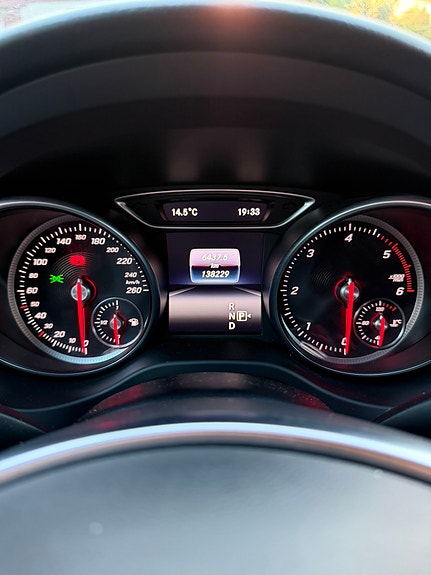 Mercedes-Benz CLA220 d 10 of 10