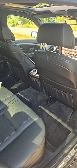 BMW 750Li 3 of 7