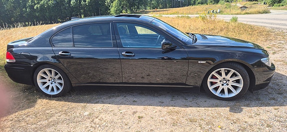 BMW 750Li 7 of 7