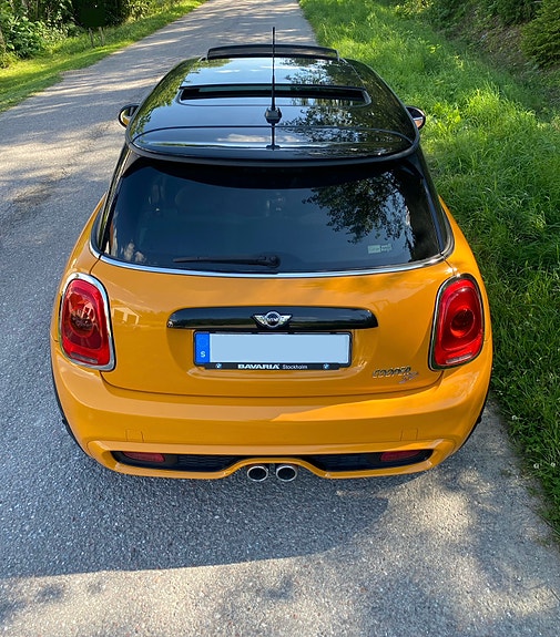 MINI Cooper SD 5 of 8