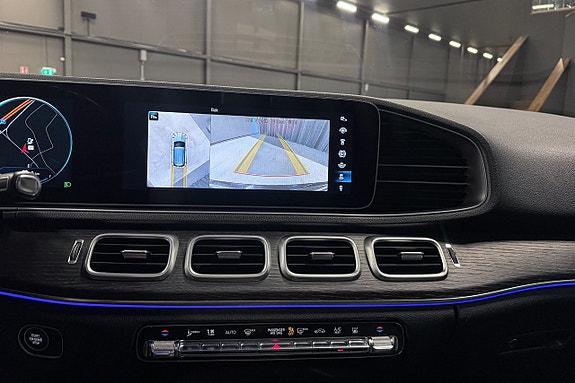 Mercedes-Benz GLE350 de 18 of 25