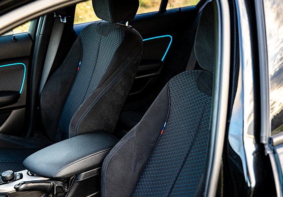 BMW 118d 7 of 13