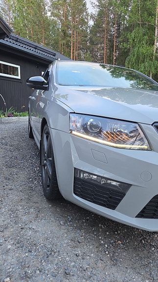 Skoda Octavia 3 of 7