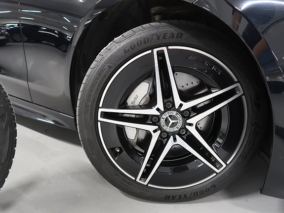 Mercedes-Benz C300 12 of 30