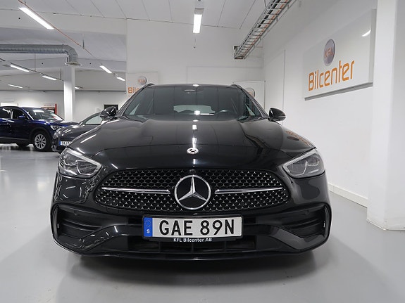 Mercedes-Benz C300 10 of 30