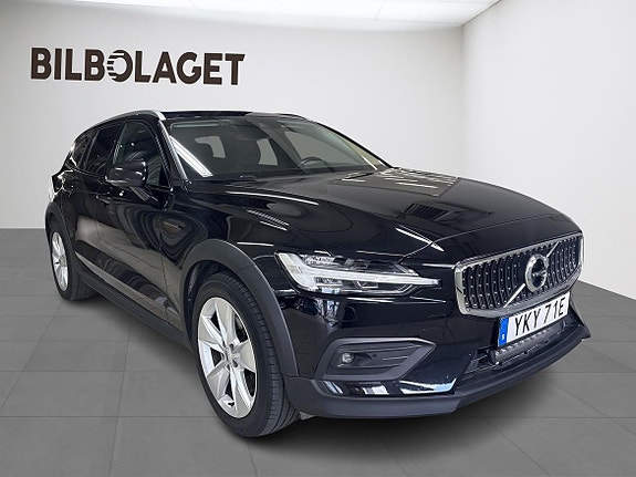 Volvo V60 Cross Country 5 of 13