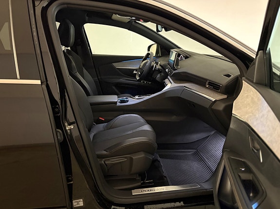 Peugeot 3008 7 of 15