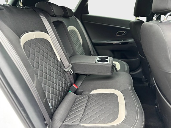 Kia Ceed 10 of 14