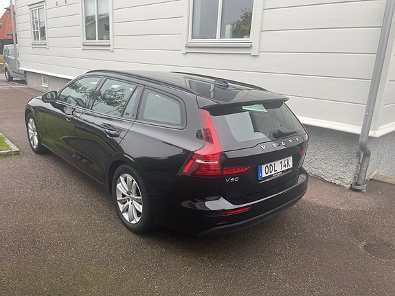 Volvo V60 5 of 23