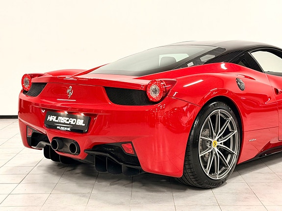 Ferrari 458 Italia 15 of 30