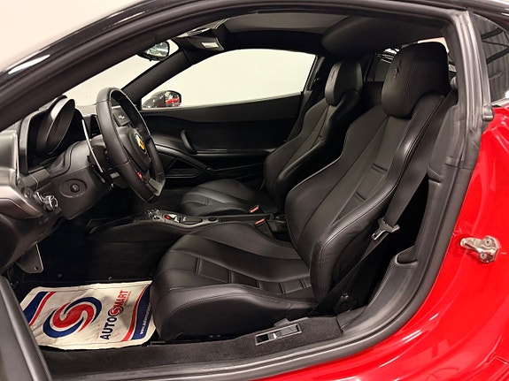 Ferrari 458 Italia 19 of 30
