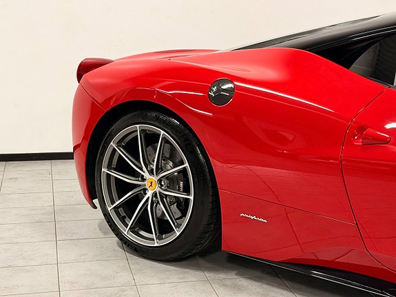 Ferrari 458 Italia 3 of 30