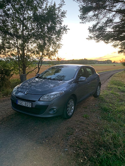 Renault Megane III 3 of 6