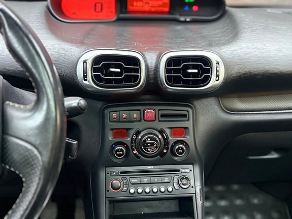 Citroen C3 Picasso 14 of 17