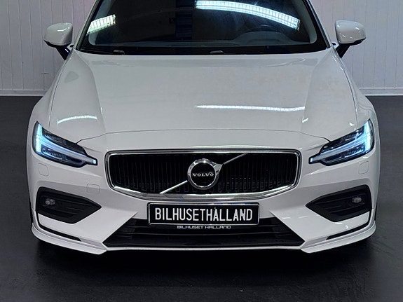 Volvo V60 4 of 28