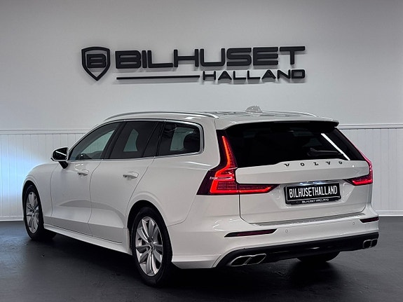 Volvo V60 8 of 28