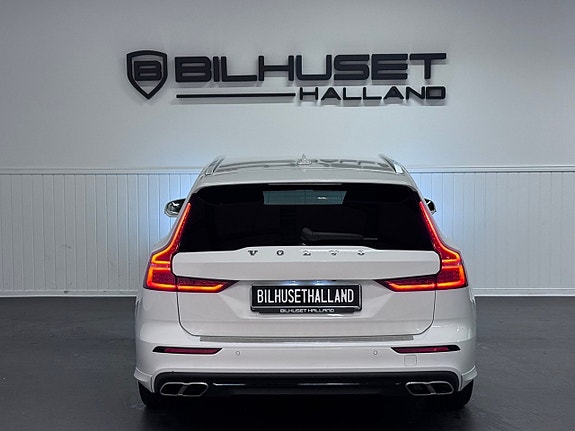 Volvo V60 9 of 28
