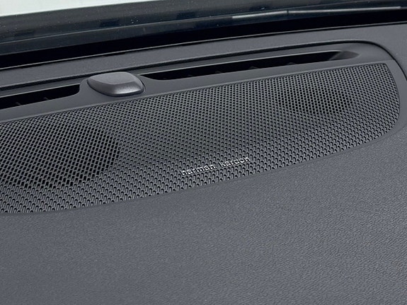 Volvo V60 26 of 28