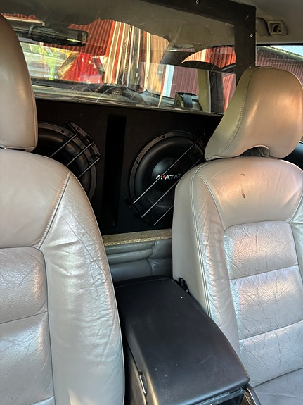 Volvo V70 6 of 7