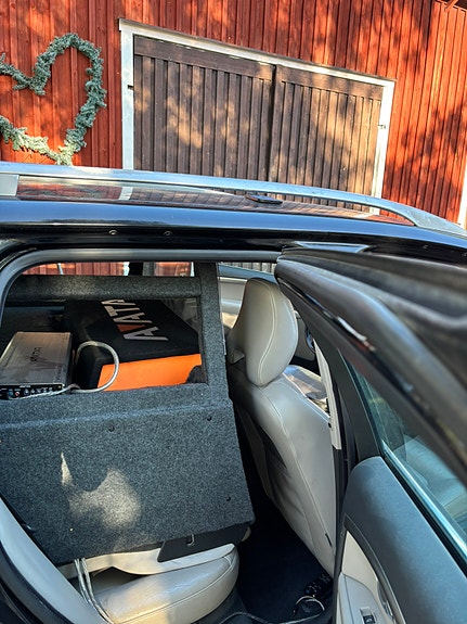 Volvo V70 7 of 7