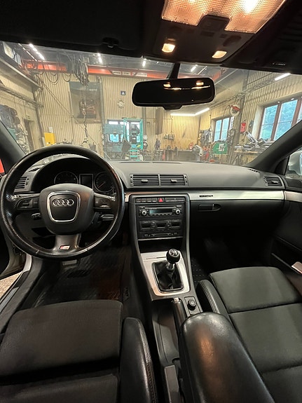 Audi A4 5 of 7