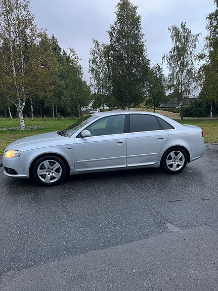 Audi A4 4 of 7