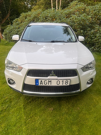 Mitsubishi Outlander 3 of 4