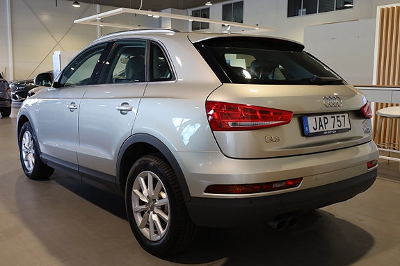 Audi Q3 3 of 25