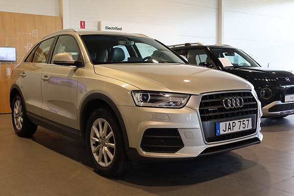 Audi Q3 4 of 25