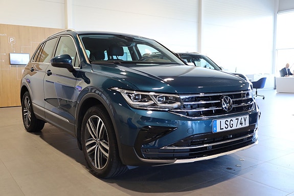 Volkswagen Tiguan 4 of 30