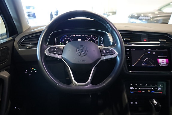 Volkswagen Tiguan 19 of 30