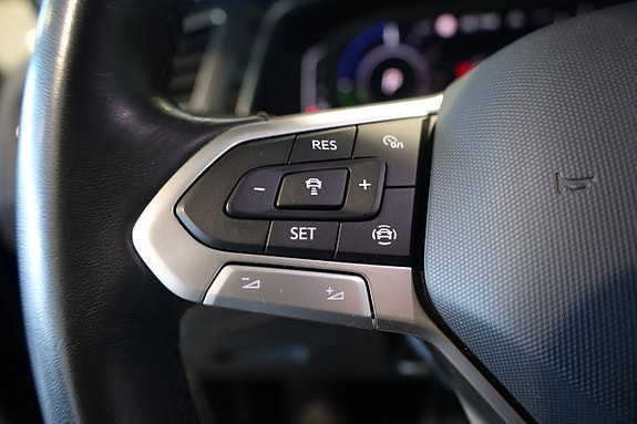 Volkswagen Tiguan 30 of 30