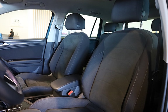 Volkswagen Tiguan 16 of 30