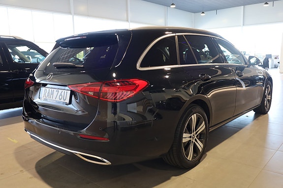 Mercedes-Benz C300 5 of 29