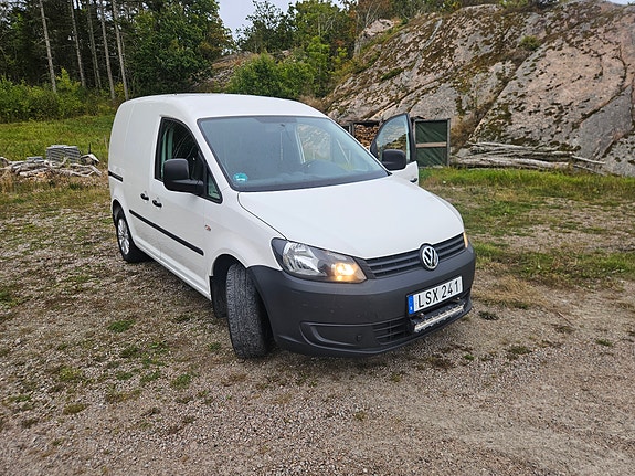 Volkswagen Caddy 2 of 6