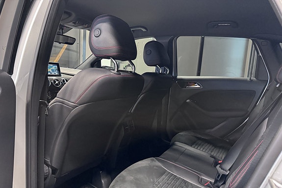 Mercedes-Benz B180 d 12 of 15