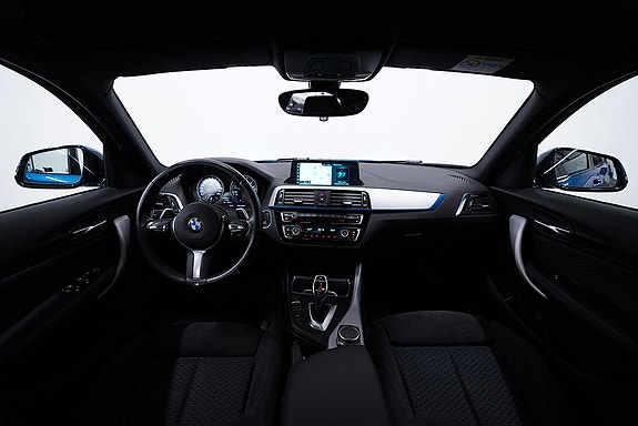 BMW M140i 11 of 21